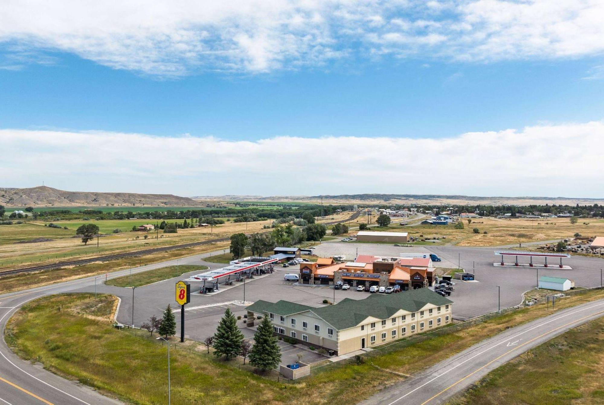 Motel Super 8 By Wyndham Big Timber Exterior foto